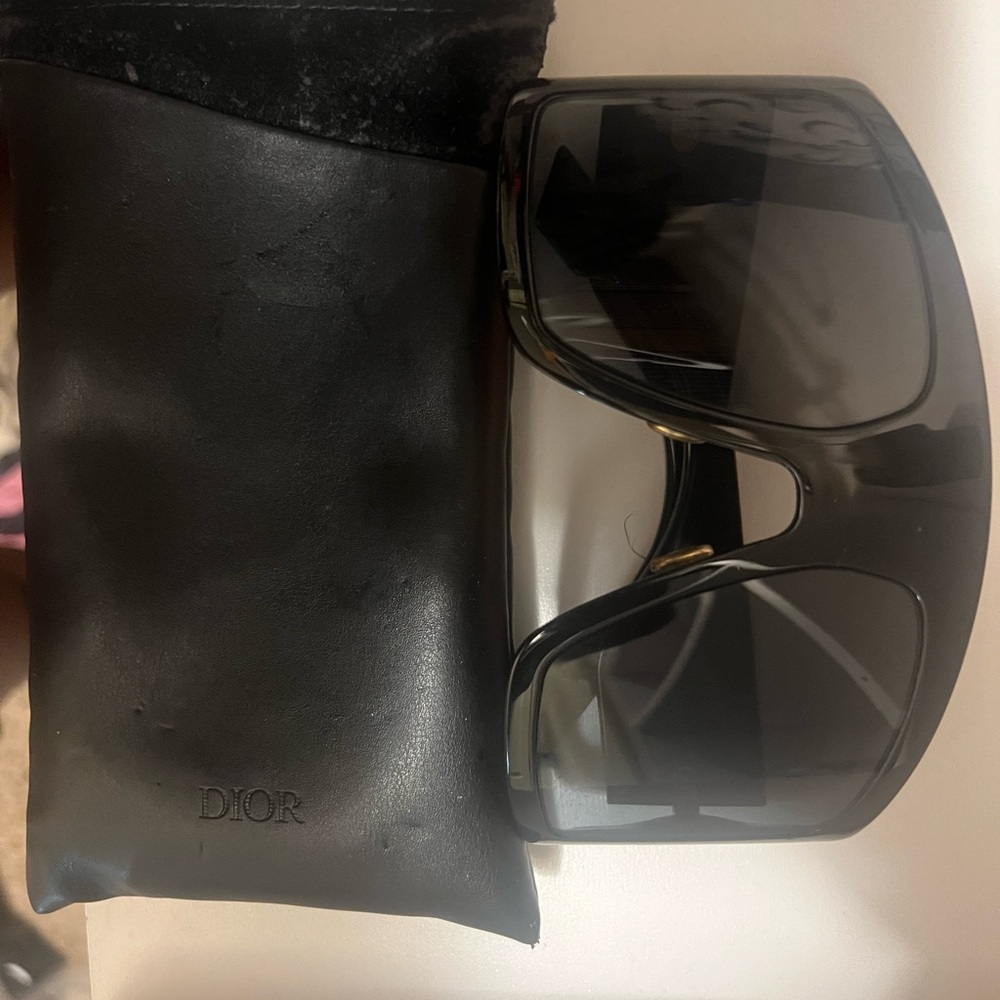 Lightly worn Dior Sunglasses So Light 1